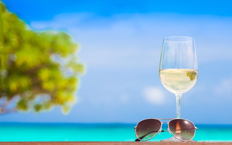 tessera-alanthasta-tips-gia-na-dialeksete-to-katallilo-krasi-tou-kalokairiou