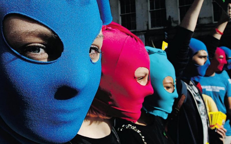 eleutheroi-gia-tin-ora-oi-pussy-riot