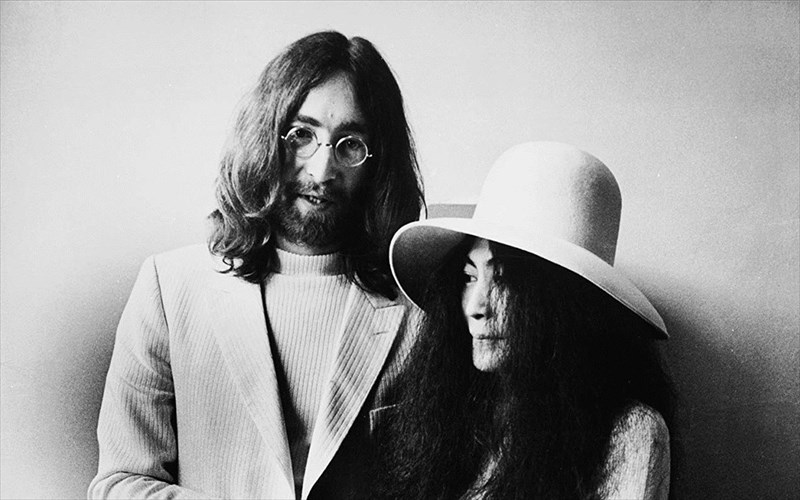 to-imagine-me-ton-John-lennon-kai-tin-yoko-ono-epistrefei-sti-megali-othoni