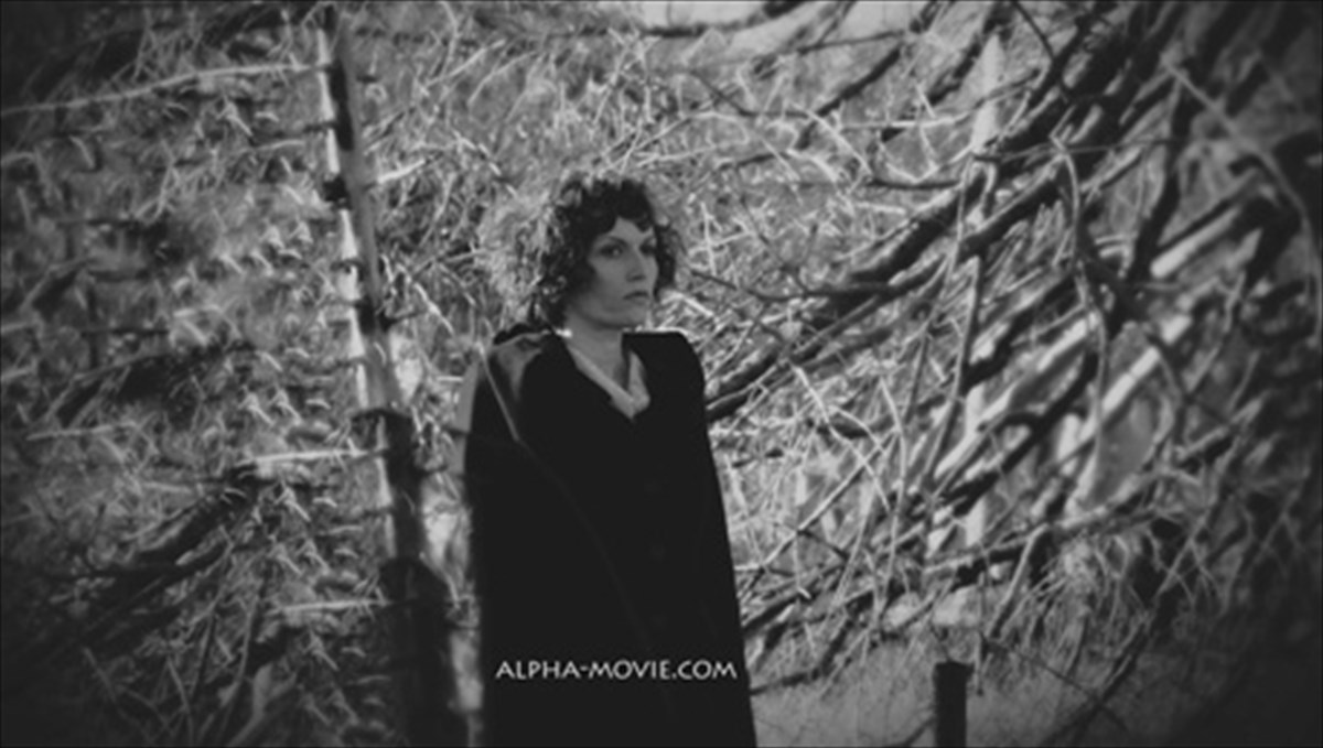 mia-kinimatografiki-antigoni-zitei-tin-upostiriksi-sas