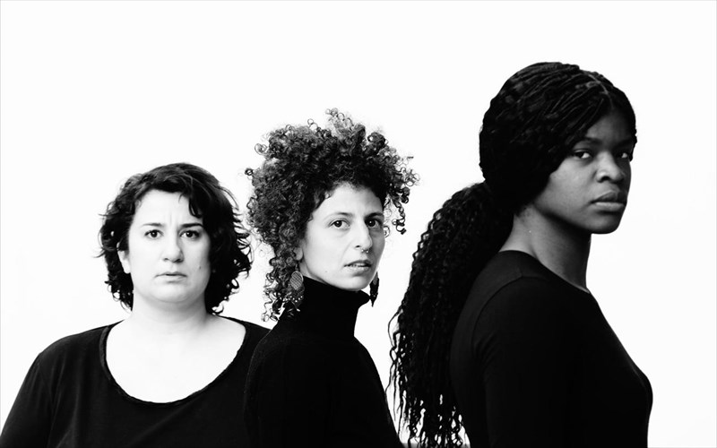 marturies-gunaikon-pou-epesan-thumata-trafficking-sti-skini