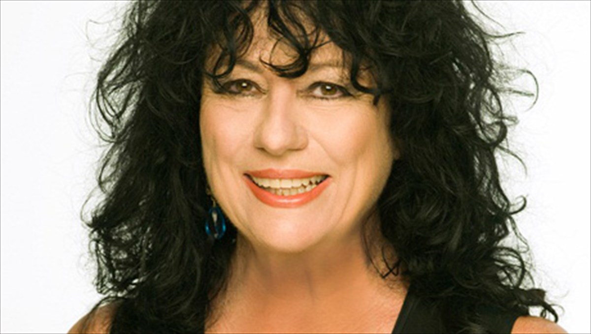 anna-bagena-prepei-na-katanoisoume-ta-lathi-pou-kaname