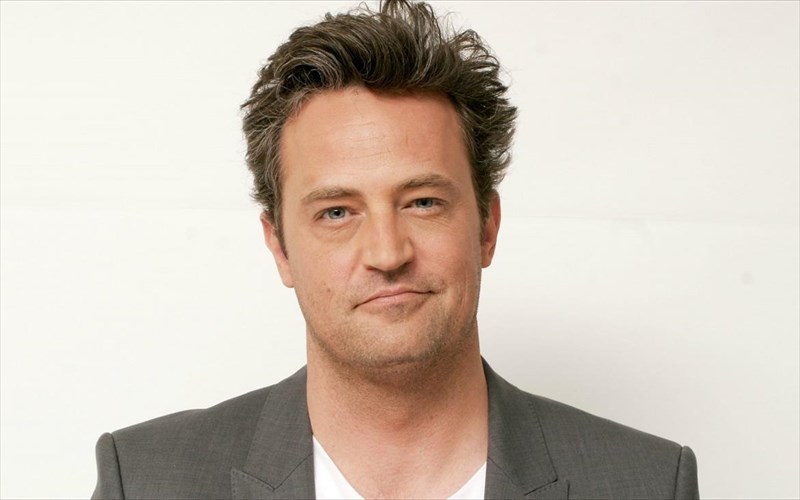 treis-mines-nosileutike-o-matthew-perry-matthew-perry