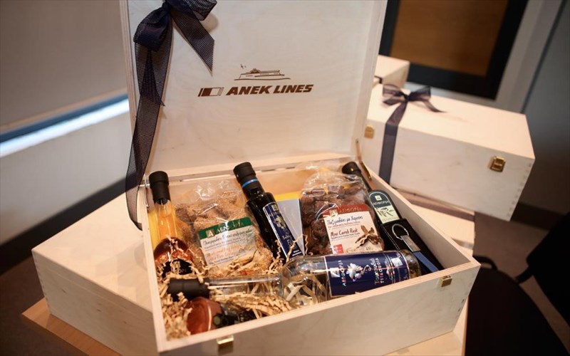 i-anek-lines-presbeira-politismou-tourismou-kai-gastronomias