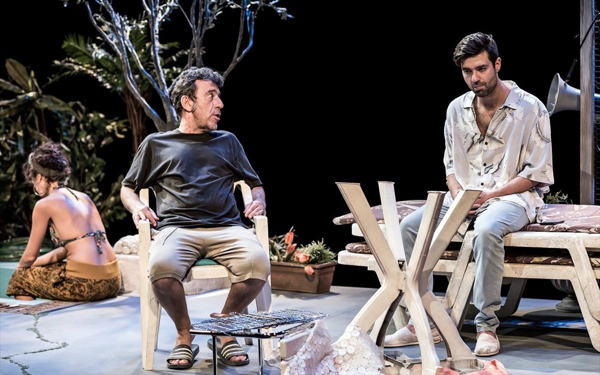 epanastatikes-methodoi-gia-ton-katharismo-tis-pisina-sas