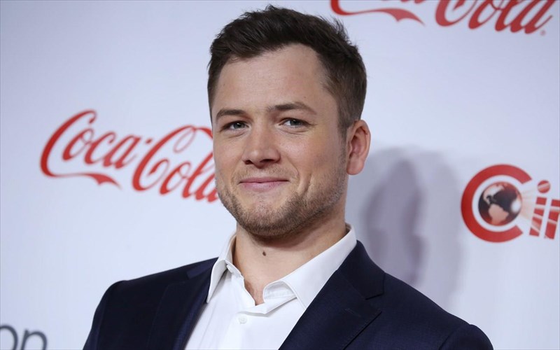 proti-matia-ston-taron-egerton-os-elton-John