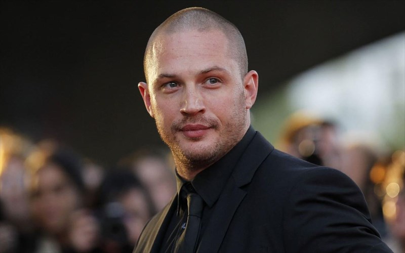 kopikan-apo-to-venom-oi-agapimenes-skines-tou-tom-hardy