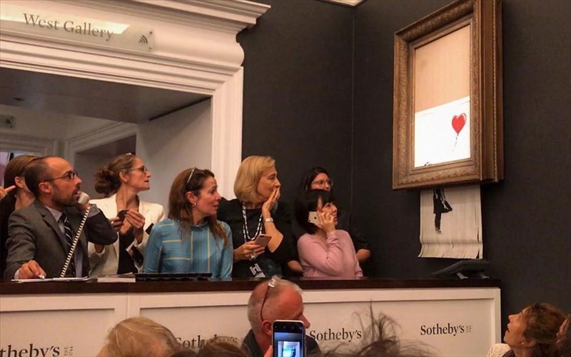 o-banksy-katestrepse-dimofiles-ergo-tou-molis-oloklirothike-o-pleistiriasmos-pleistiriasmos