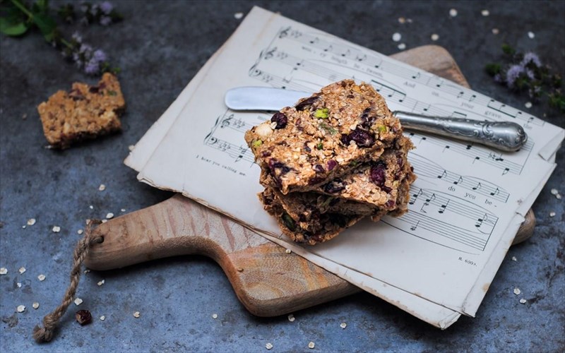 mpares-energeias-me-fistikobouturo-apo-tin-eidiko