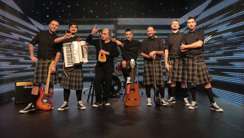 koza-mostra-kai-agathonas-bazounplori-gia-souidia