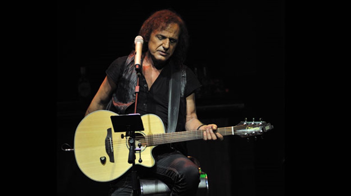 mousikes-emfaniseis-gia-ton-basili-sti-thessaloniki