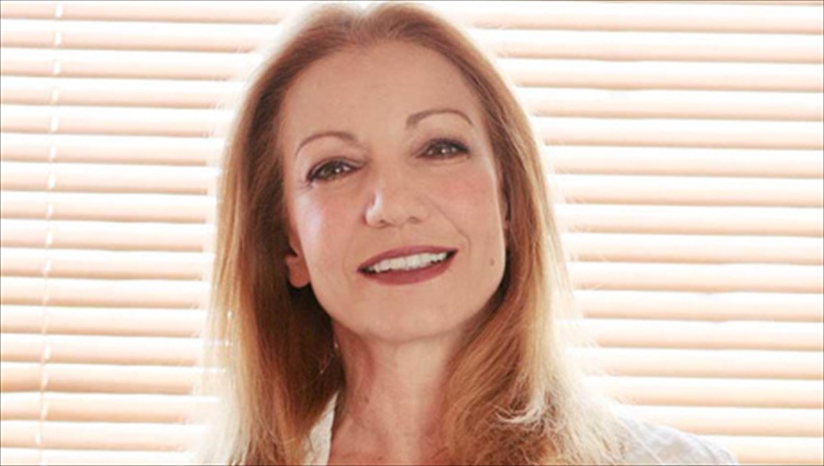 pemi-zouni-tin-enosi-ton-anthropon-den-mporei-na-tin-empodisei-tipota