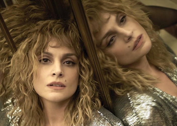 i-eleonora-zouganeli-mas-kalei-se-dianuktereusi-sto-hotel-ermou