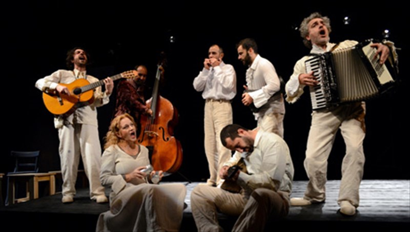 aristofanikos-ploutos-dia-xeiros-tsezaris-gkraouzinis