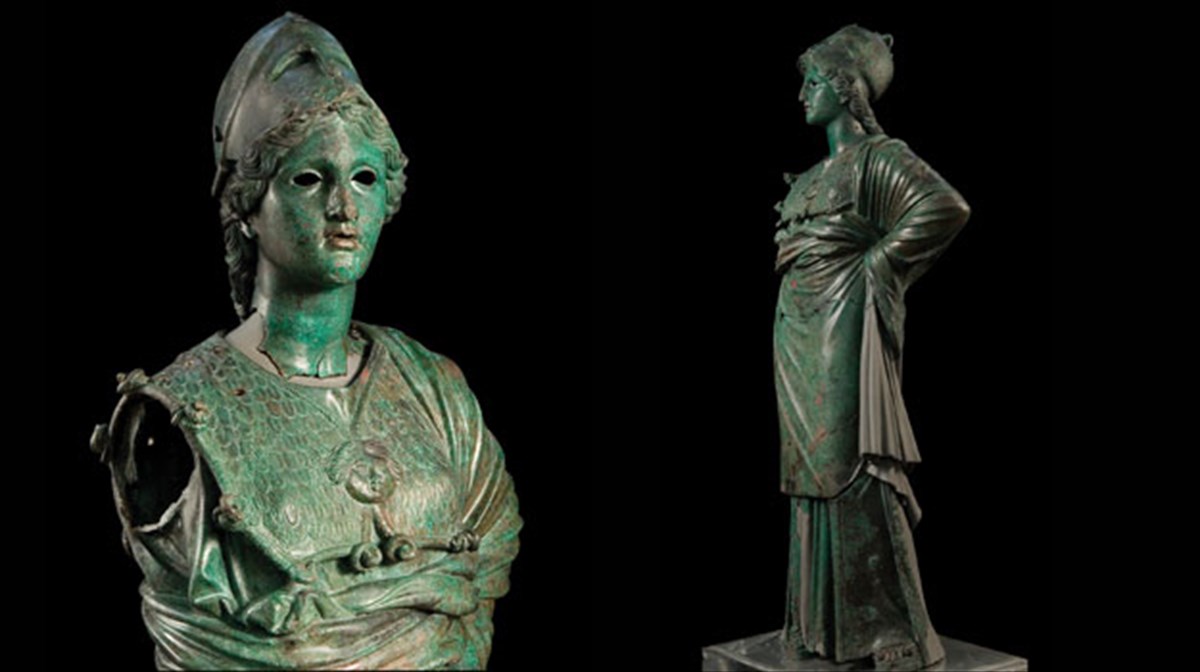 i-athina-apo-to-arezzo-erxetai-stin-athina