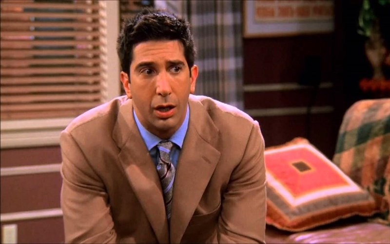 o-ross-geller-apo-ta-filarakia-upoptos-gia-klopi-stin-agglia