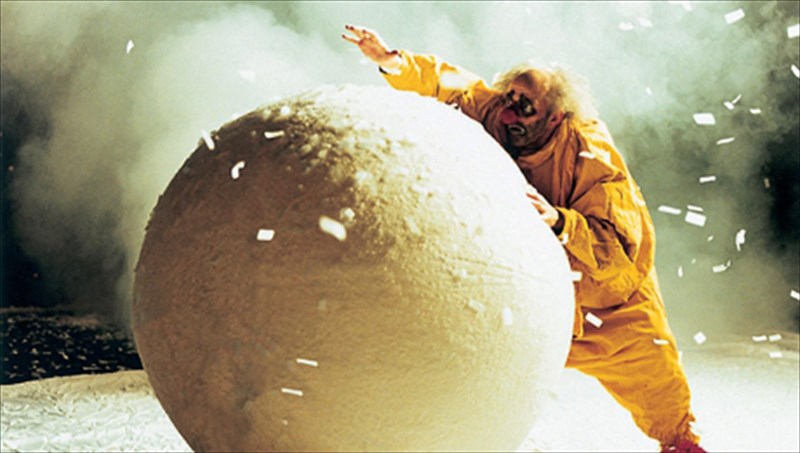 slavas-snowshow-to-xioni-einai-pio-diaskedastiko-sti-skini