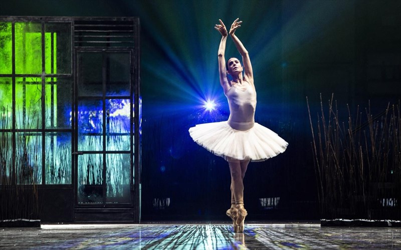 protes-entuposiakes-fotografies-apo-ti-limni-ton-kuknon-tou-konstantinou-rigou