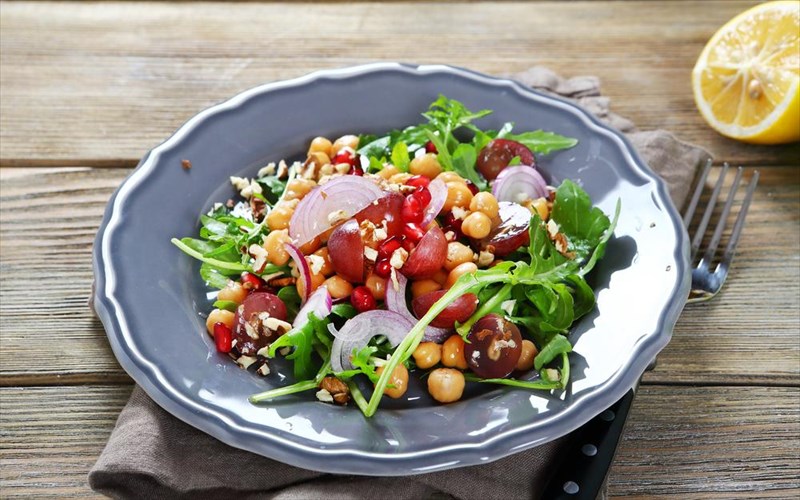 telika-paxainei-to-bradino