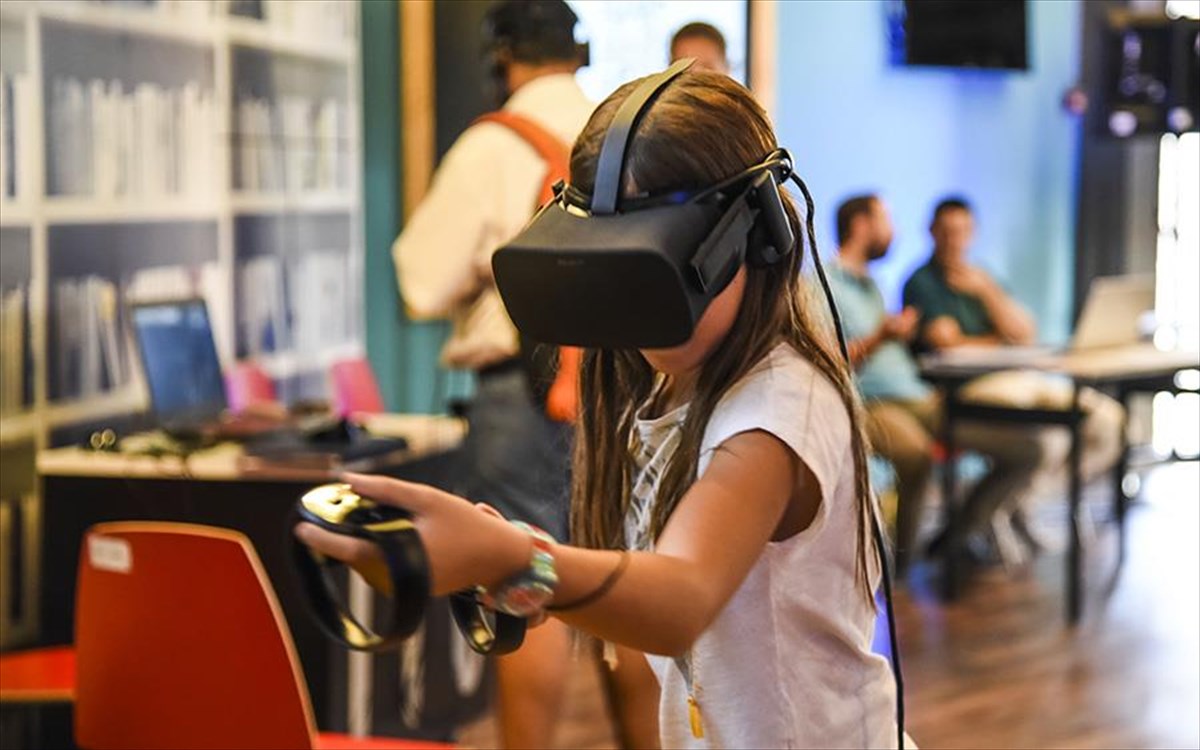 kuriakes-stin-texnopoli