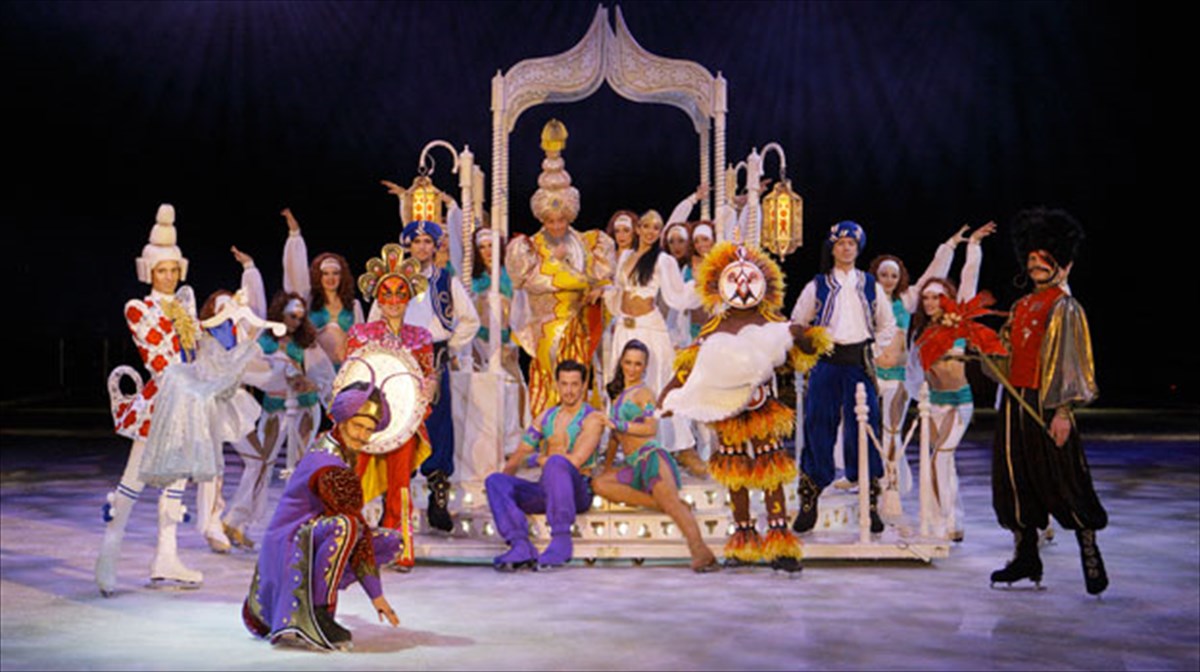 o-alantin-kanei-patinaz-sti-xristougenniatiki-athina