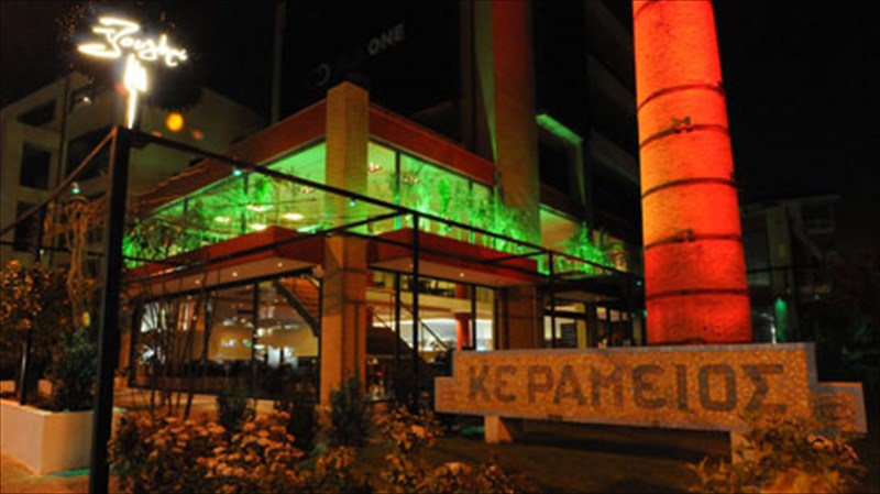 to-tzougkri-metakomizei