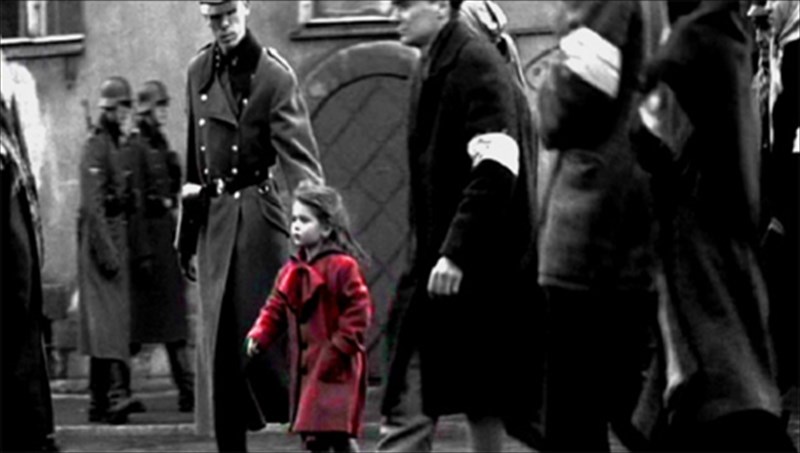 i-traumatiki-empeiria-enos-koritsiou-apo-ti-lista-tou-sintler