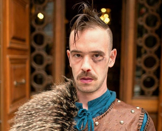 mia-zoi-sto-theatro-me-ton-nteibint-mamet