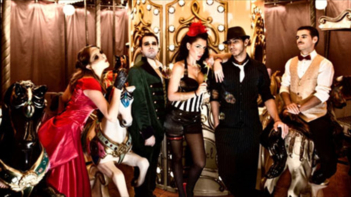 apokriatiko-cabaret-party-me-tous-belleville