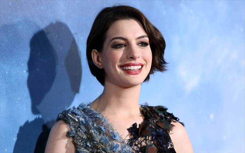 se-suzitiseis-i-anne-hathaway-gia-tin-kinimatografiki-metafora-tou-sousami-anoikse-anne-hathaway-gia-tin-kinimatografiki-metafora-tou-sousami-anoikse