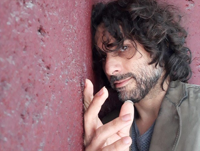 kostas-gakis-na-kanoume-parastaseis-pou-den-tha-anaparagoun-to-ittopathes-afigima-tou-telmatos