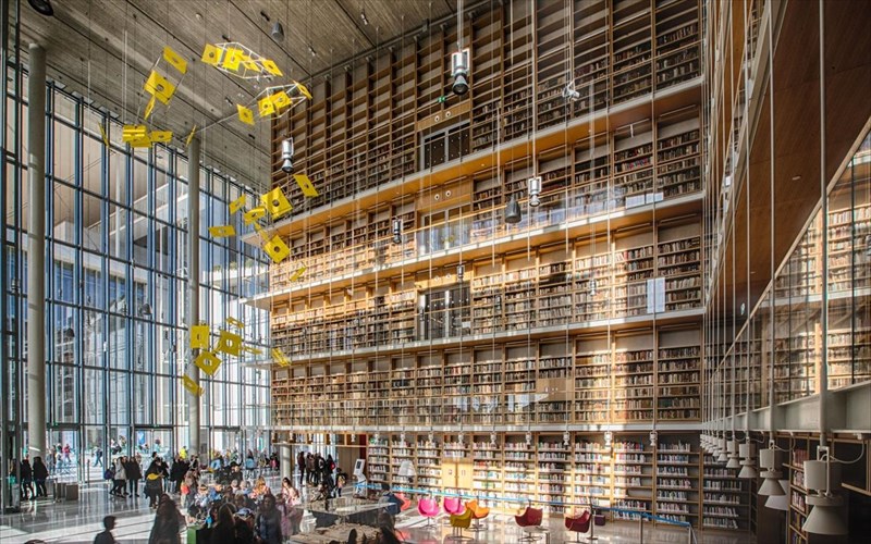 epitelous-i-poli-diathetei-ethniki-bibliothiki-kai-malista-dipli-poli-diathetei-ethniki-bibliothiki-kai-malista-dipli