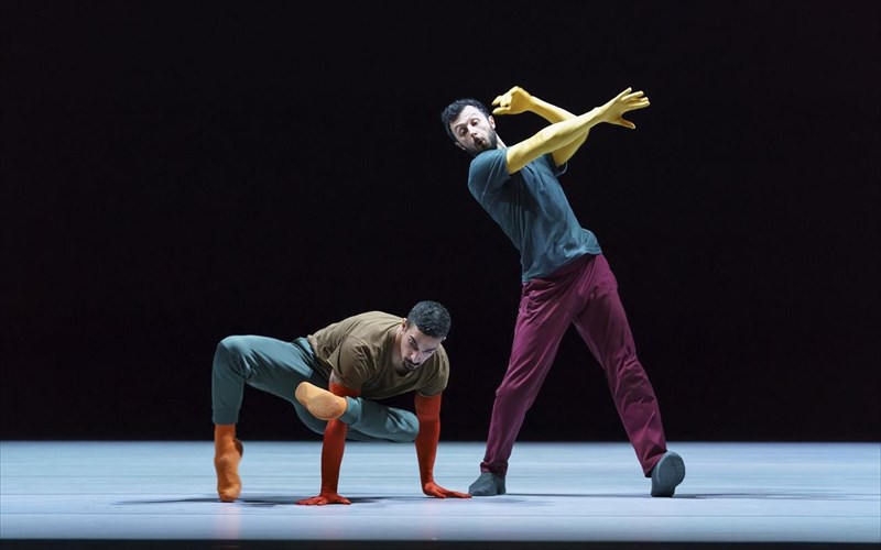 otan-i-mousiki-kleinei-i-stegi-xoreuei-stegi-xoreuei