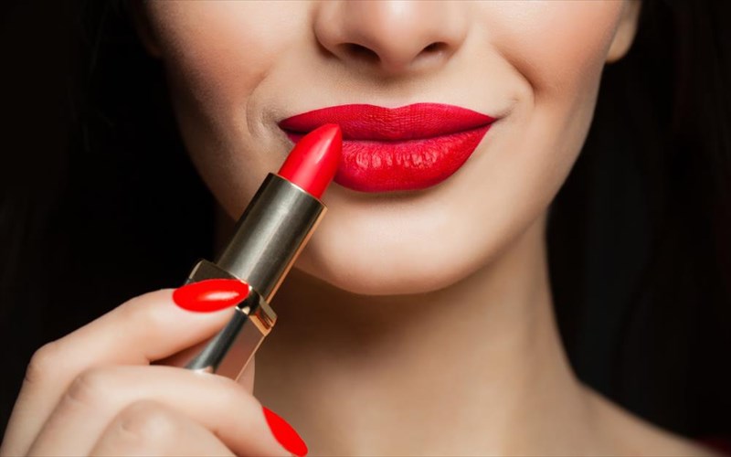 poio-einai-to-diko-sas-akatamaxito-kokkino