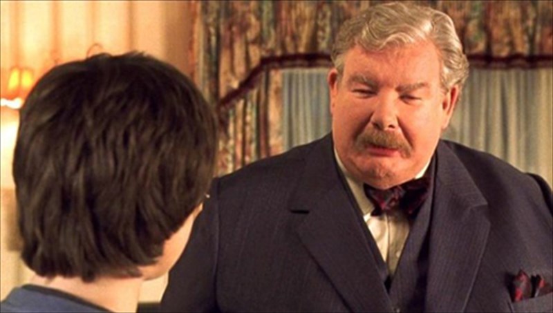 apebiose-o-theios-tou-xari-poter-theios-tou-xari-poter