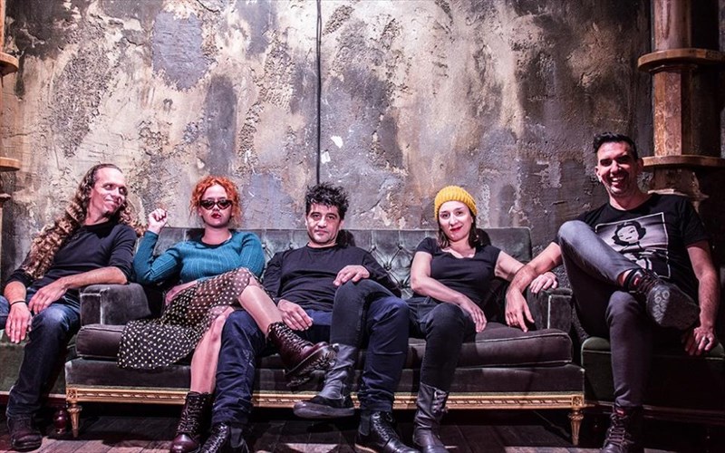 o-simos-kakalas-rixnei-glaso-stis-zoes-mas