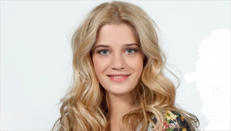 tzeni-theona-thelei-polu-tharros-na-analogistei-kaneis-tin-atomiki-tou-euthuni