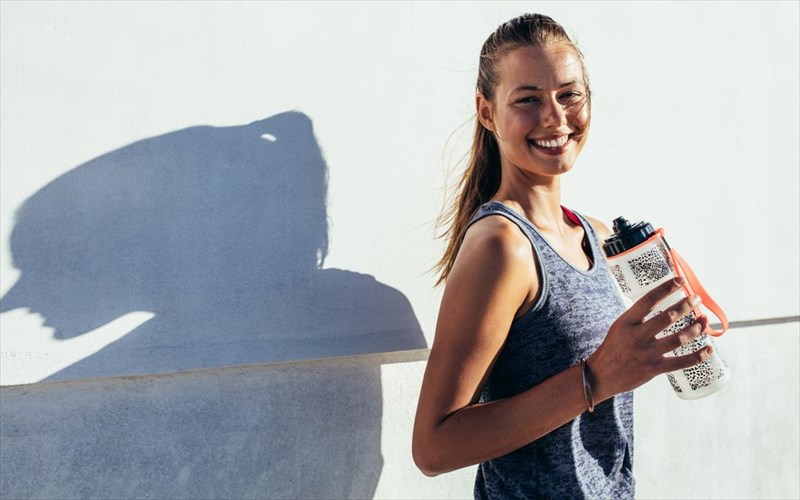 pos-mia-katallili-diaita-metatrepetai-stin-idaniki-nea-routina-omorfias