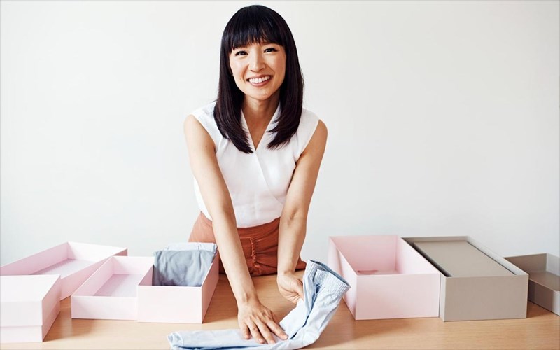 epta-logoi-pou-prepei-na-bgaloume-ti-marie-kondo-apo-mesa-mas