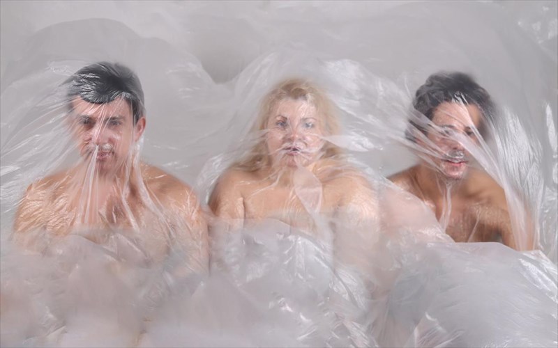 otan-pethano-thapste-me-sto-facebook