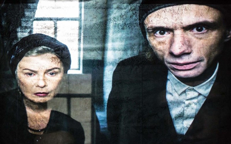 i-5ori-diki-tou-kristian-loupa-sti-stegi