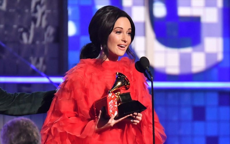 oi-gunaikes-kai-to-hip-hop-thriambeusan-sta-grammys