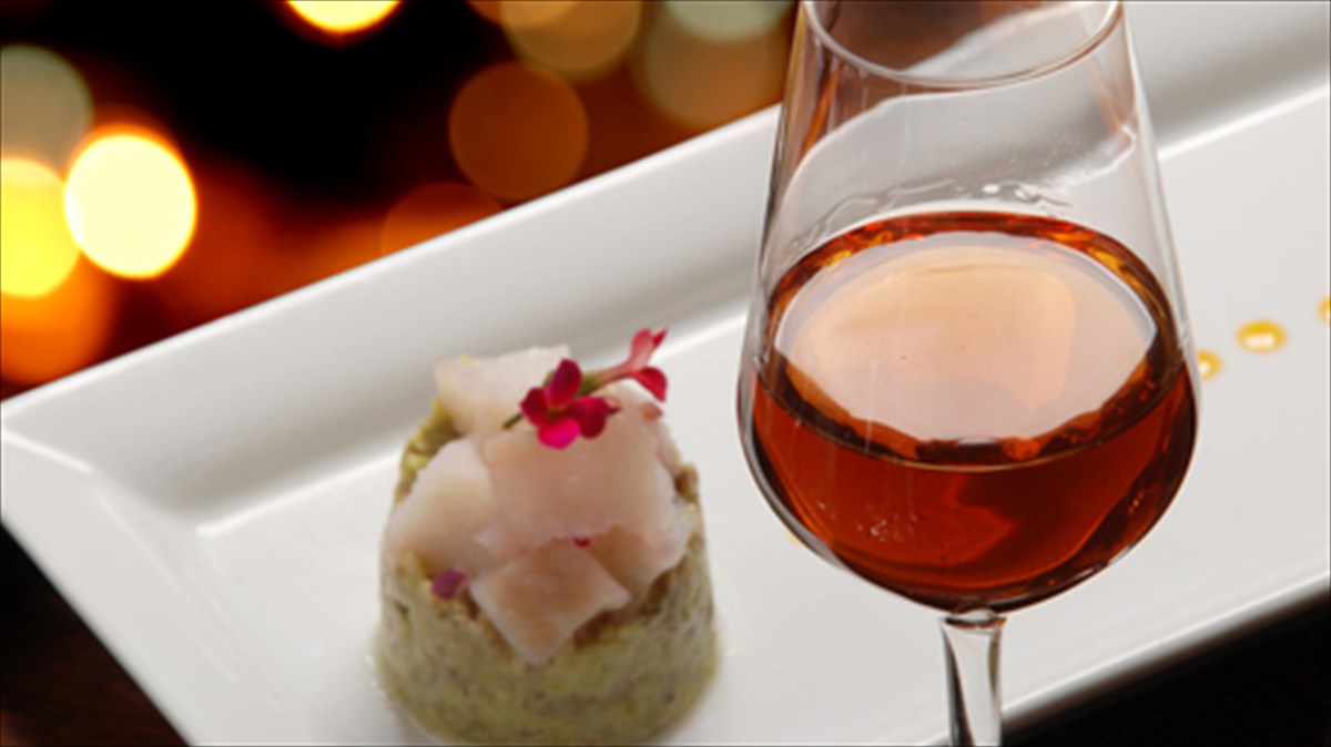 periplanisi-ston-kosmo-tou-krasiou-me-2-seminaria-seminaria