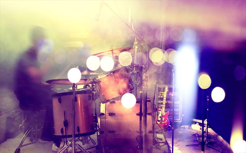 authentika-blues-apo-tin-ameriki-stin-kifisia-gia-ena-bradu