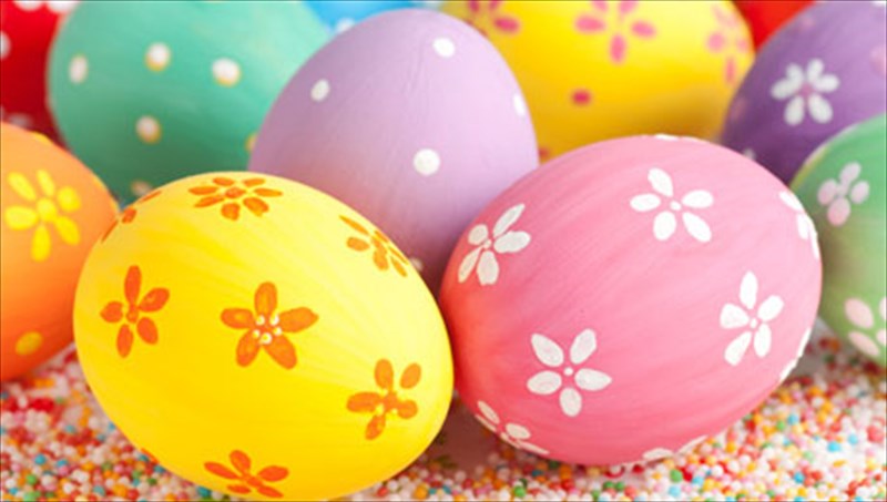 pasxalino-bazaar-sto-kentro-tis-athinas