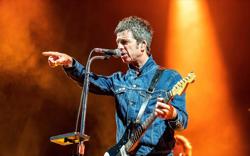 noel-gallagher-i-alitheia-einai-stous-sex-pistols
