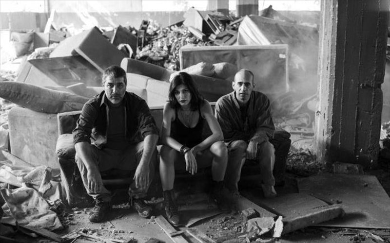 kritiki-eidame-tin-parastasi-anthropoi-kai-pontikia-tou-tzon-stainmpek