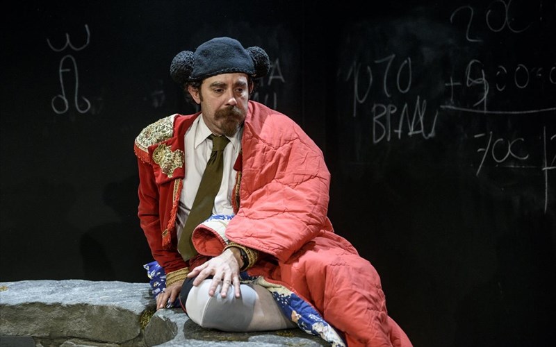 thanasis-dimou-o-giorgos-mosxidis-me-eixe-proeidopoiisei-thanasaki-min-mplekseis-pote-me-to-theatro