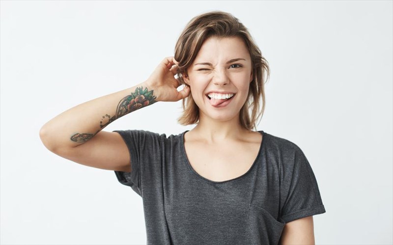 o-pliris-odigos-frontidas-tou-dermatos-prin-kai-meta-apo-ena-tatouaz