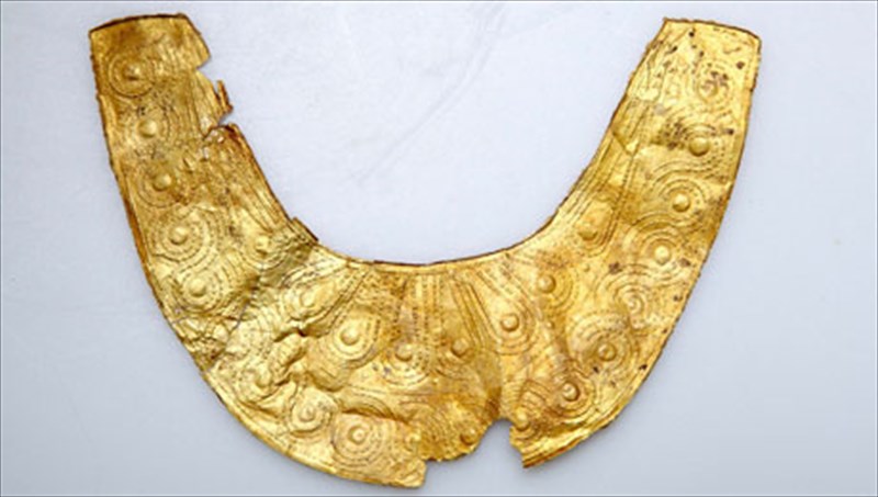 young-late-night-opening-me-oikodespoines-tis-prigkipisses-tis-mesogeiou